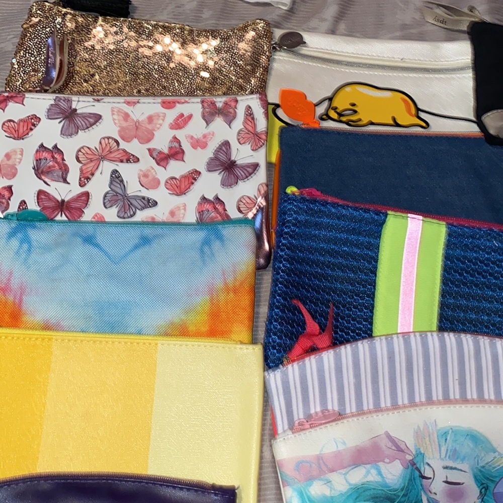 Makeup Bags Bundle! - image 2